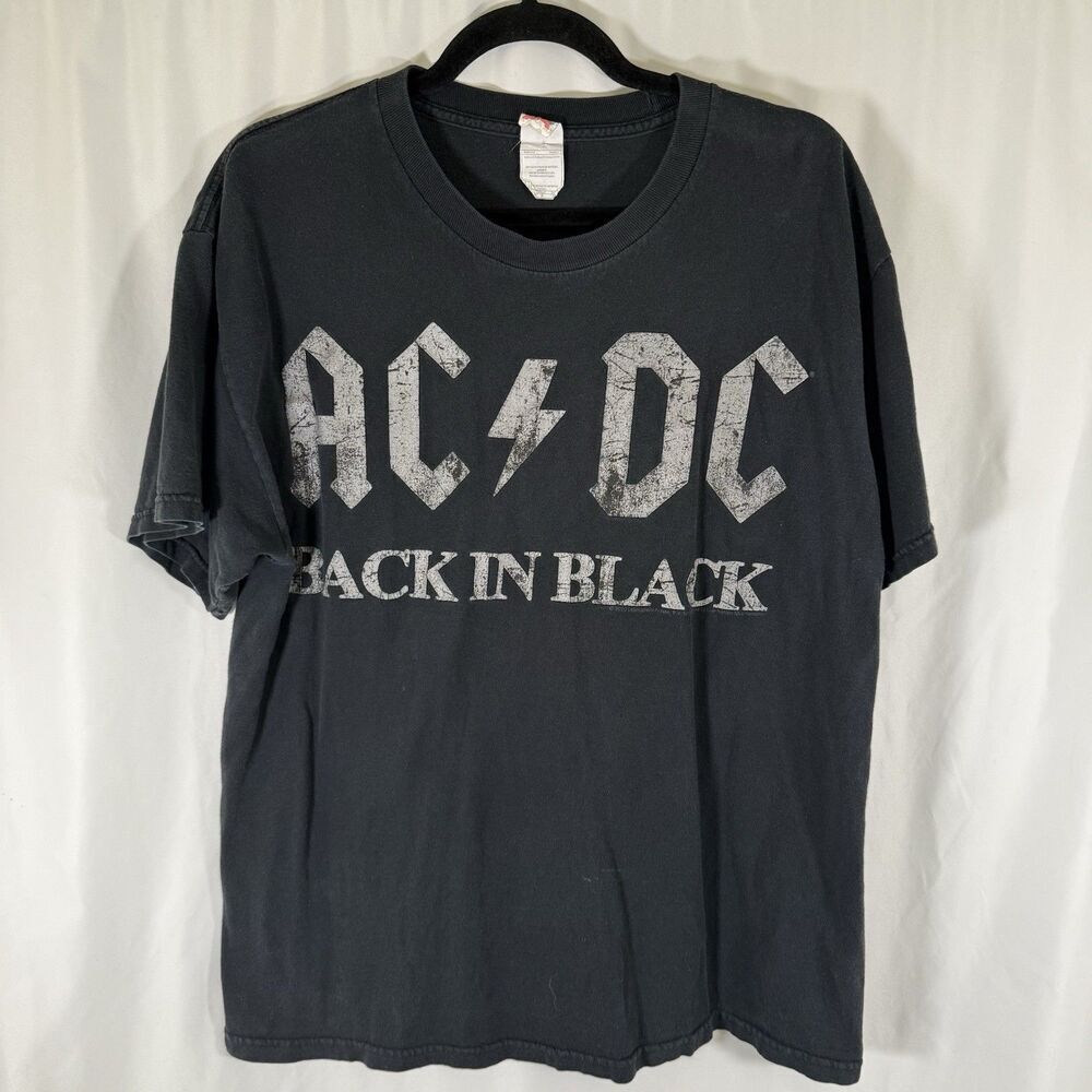 AC/DC Back in Black 2010 Repro Men's Large Black Short Sleeve 100% Cotton